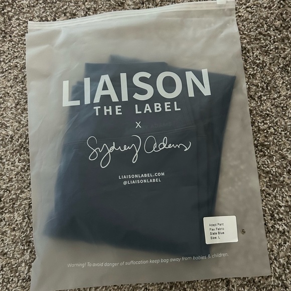 Liaison the Label 25" ADAPT PANT (FLEX FABRIC) MID-RISE -SYDNEY ADAMS COLLECTION - Picture 3 of 3